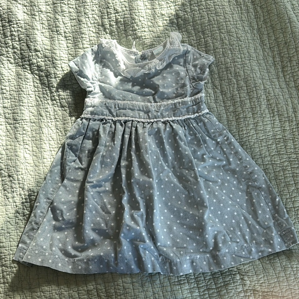 Edgehilll 3T dress soft grey no stains or rips
